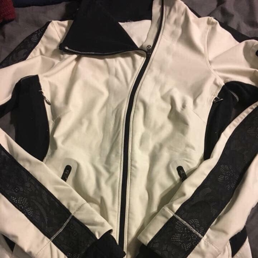 Lululemon Draft Dodger Jacket